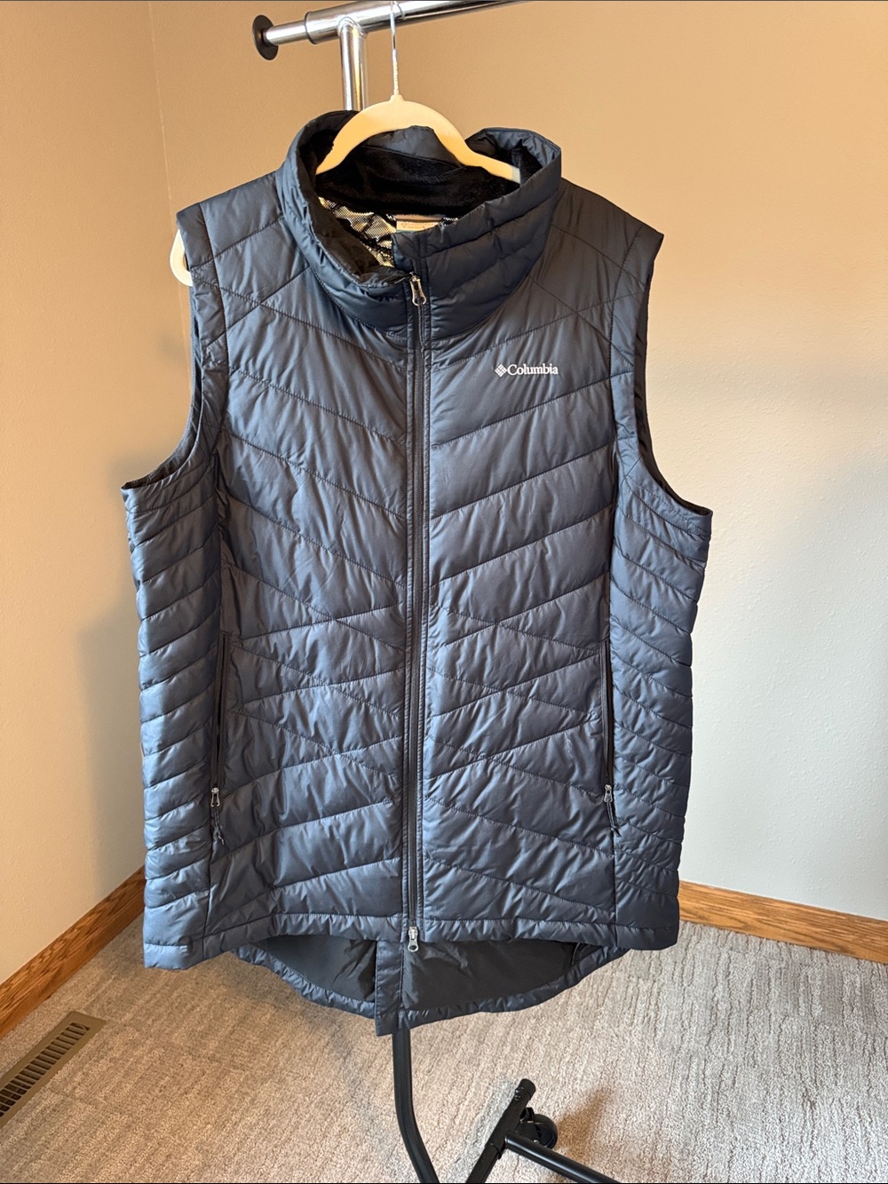 Columbia Women’s Long Quilted Puffer Vest